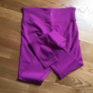 Lululemon size 6 wunder under leggings